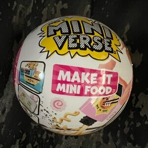 Unopened MiniVerse Make It Mini Food